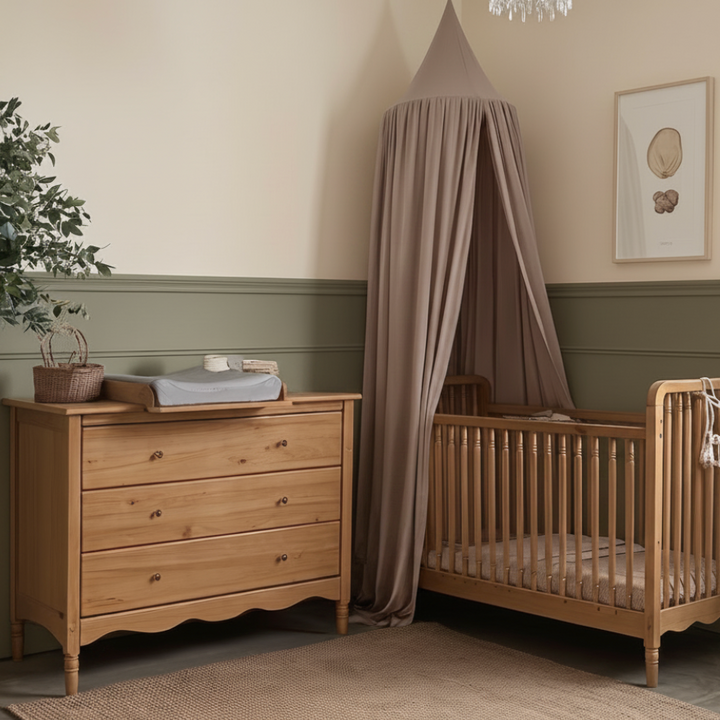Heritage Vintage – Klasyczne łóżeczko z barierką dla malucha